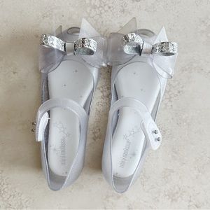 Mini Melissa Kid’s Mary Jane silver sparkle Kid/Walker Size 12